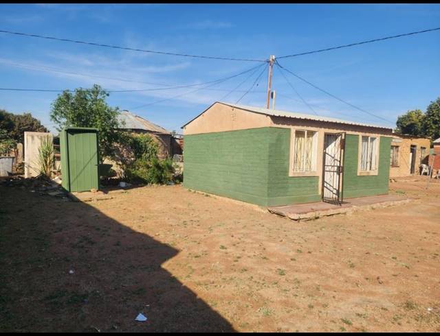 2 BEDROOM HOUSE FOR SALE IN TEMBA UNIT 7